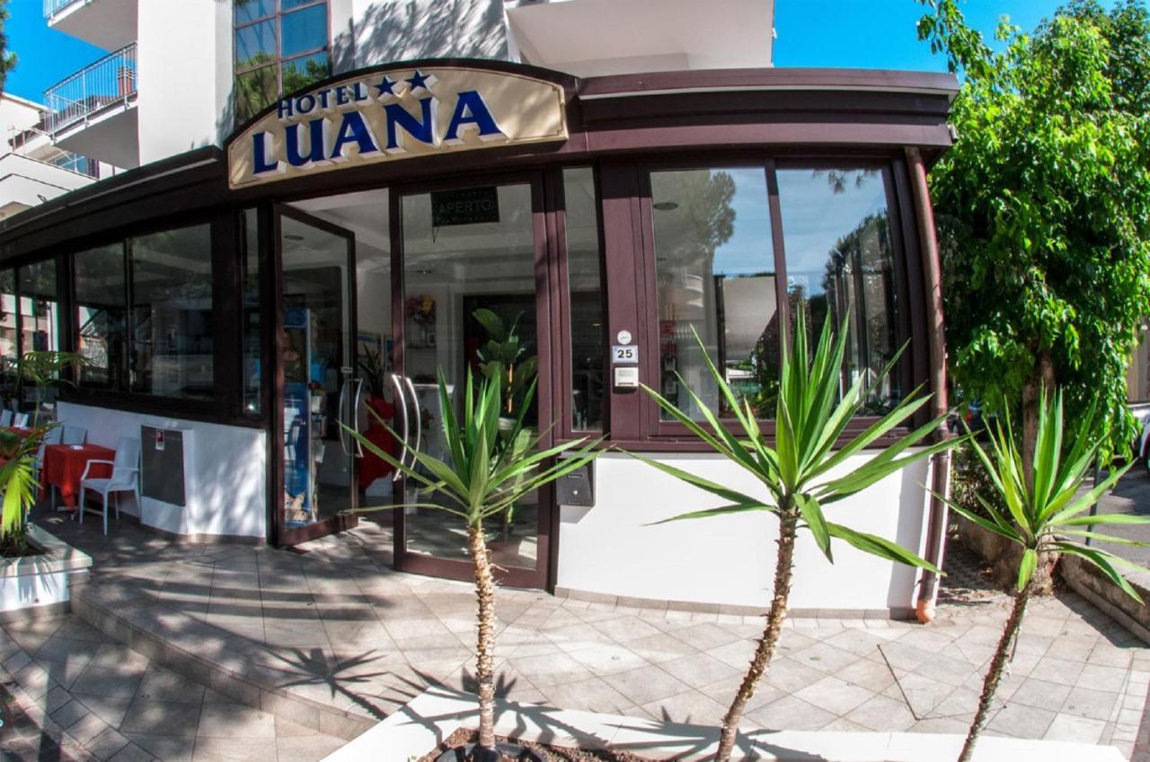 Hotel Luana Riccione Eksteriør billede